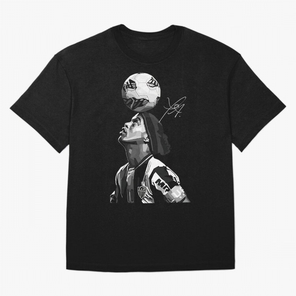 Ronaldinho - black white Oversized T-Shirt Show Match Day Excitement for FIFA World Cup 2026 for Fans of CR7 and Portugal, Bringing Football Passion, Legendary Performances, Festival Vibes and Supporter Community; Made for Collectors Who Enjoy
