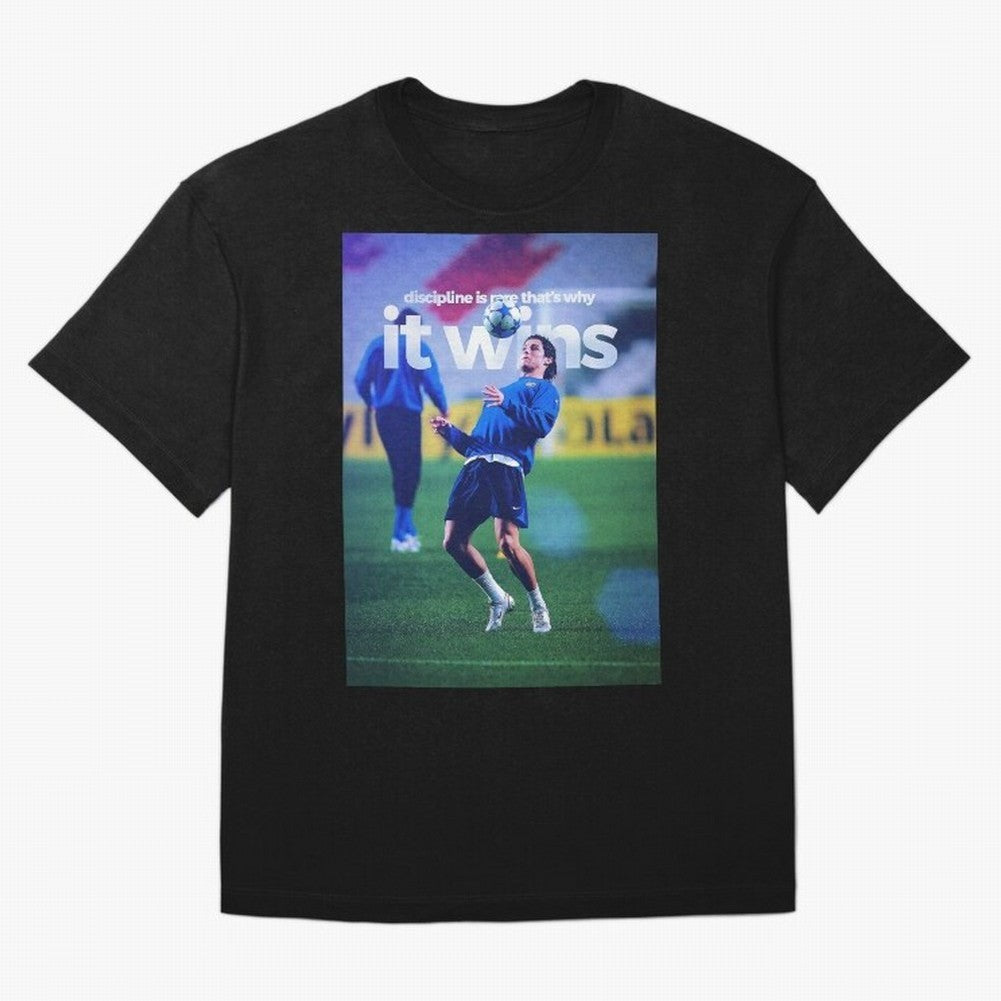 Cristiano Ronaldo - Discipline is rare that's why it wins Oversized T-Shirt Celebrate Football Heritage in Match Day Hype around FIFA World Cup 2026 Group Stage, Mbappe, Netherlands, Worldwide Fan Energy, Dramatic Goals, Stadium Lights and