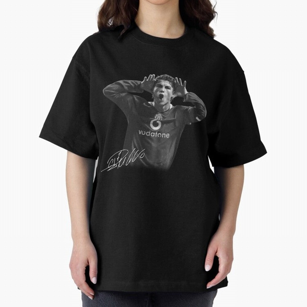 Black and White Cristiano Ronaldo T-Shirt Young Manchester Ronaldo - Celebration Oversized T-Shirt Honor the Football Icons of FIFA World Cup 2026 for Fans of Neymar, Haaland and Cristiano Ronaldo and Brazil, Portugal and Argentina, Bringing Goal