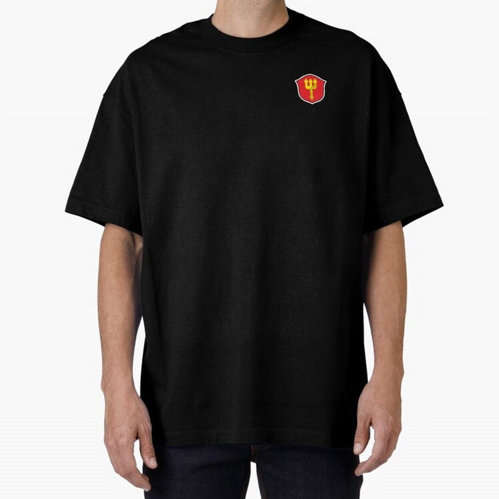 Manchester United Badge Oversized T-Shirt Celebrate Soccer Greatness during Match Day Hype around FIFA World Cup 2026 Group Stage, Messi and Cristiano Ronaldo, Brazil, Portugal and Argentina, Retro Football Energy, Iconic Rivalries, Trophy Chase