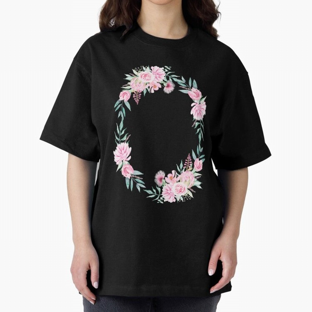 Proverbios 31:25 ¨C Est¨¢ vestida de fuerza y dignidad | Vers¨ªculo B¨ªblico Floral | Mujer de Fe Oversized T-Shirt Elevate Match Day Hype around FIFA World Cup 2026 Group Stage, Cristiano Ronaldo, Haaland and CR7, Portugal, Spain and Germany,