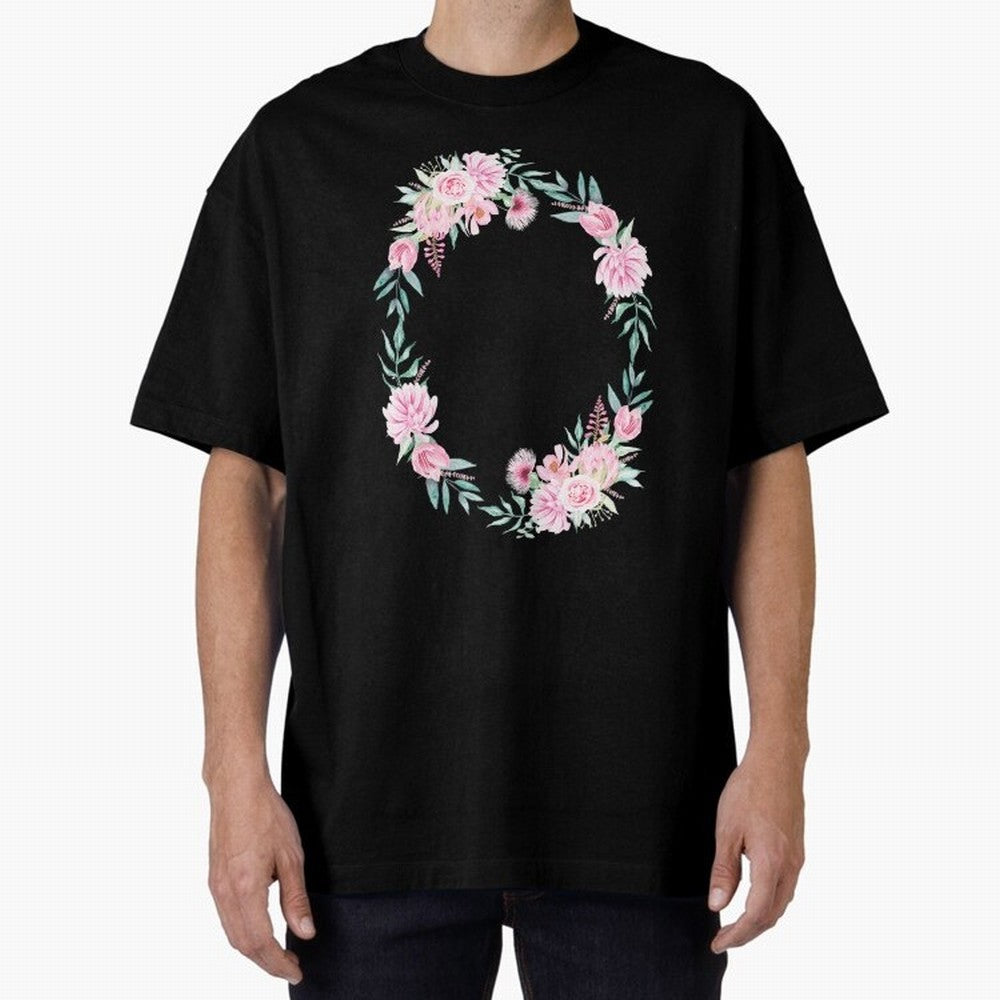 Proverbios 31:25 ¨C Est¨¢ vestida de fuerza y dignidad | Vers¨ªculo B¨ªblico Floral | Mujer de Fe Oversized T-Shirt Elevate Match Day Hype around FIFA World Cup 2026 Group Stage, Cristiano Ronaldo, Haaland and CR7, Portugal, Spain and Germany,