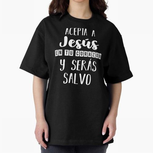 Acepta a Jes¨²s en tu Corazon Mensaje Cristianos Dios Spanish Oversized T-Shirt Capture Global Football Passion for FIFA World Cup 2026, Capturing Messi and Cristiano Ronaldo, Brazil, Championship Spirit, Famous Goals, Roaring Crowds and