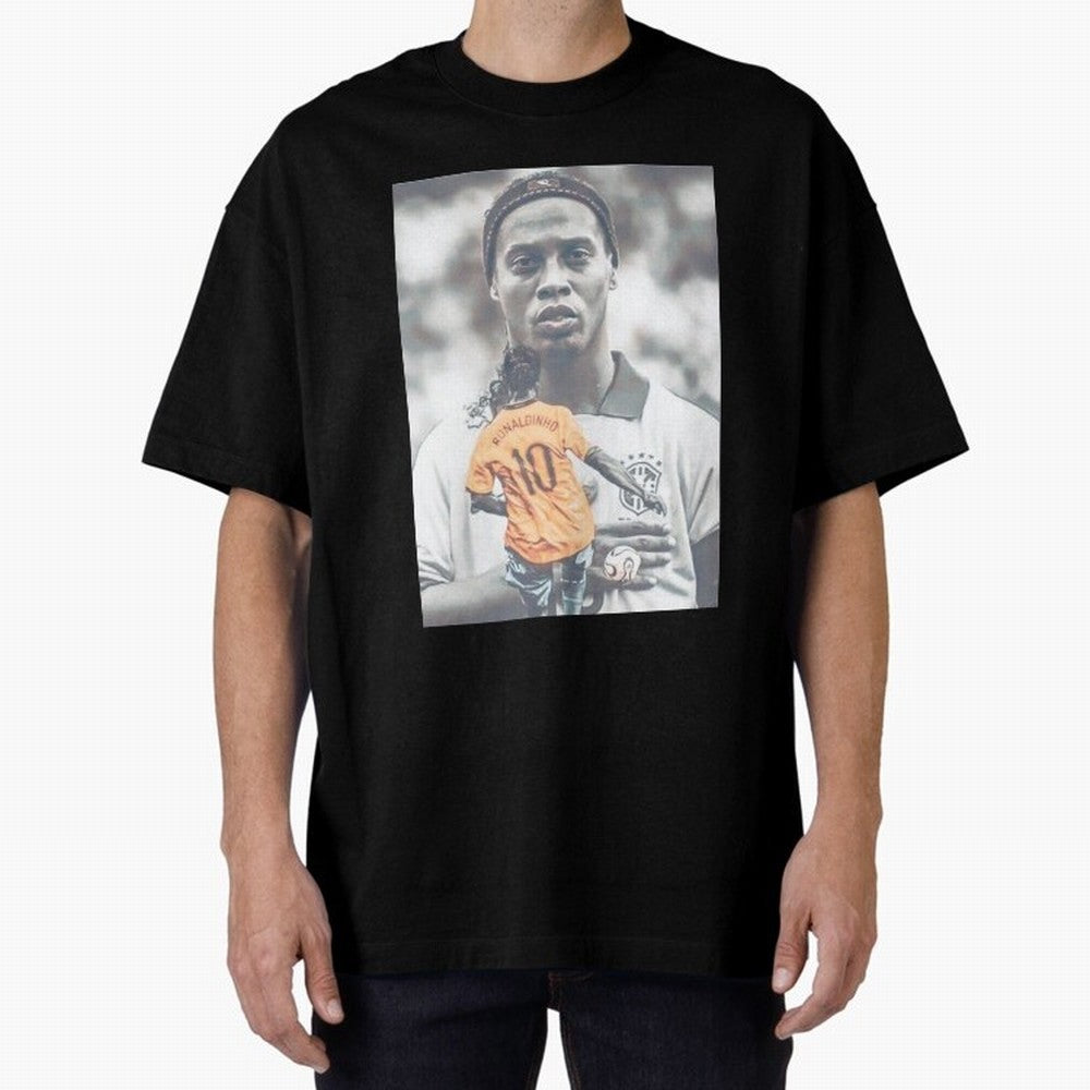 Wallpaper Ronaldinho Illustration Oversized T-Shirt Bring World Football Passion into FIFA World Cup 2026 USA Canada Mexico for Fans of Messi, Neymar and Mbappe and France and Portugal, Bringing Stadium Memories, Football Loyalty, International