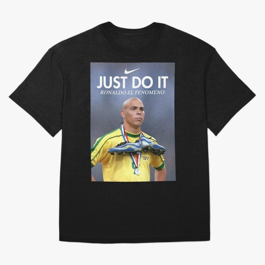 Ronaldo Fenomeno, Ronaldo Nazario Poster, Vintage Sports Decor, Living Room Decor For Walls, Sports Bedroom Decor, Game Room Decor, R9 Oversized T-Shirt Represent the Passion of FIFA World Cup 2026 USA Canada Mexico Spirit, Driven by France, Messi,