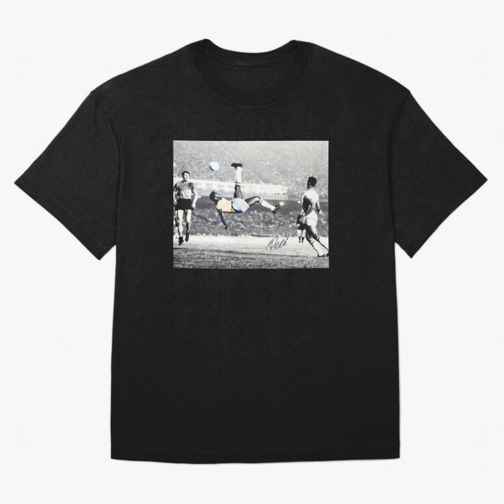 Classic Pele Bicycle Kick Legend1 Oversized T-Shirt Feel the Heartbeat of FIFA World Cup 2026 for Fans of Neymar and Argentina, Bringing Worldwide Fan Energy, Dramatic Goals, Stadium Lights and Championship Celebrations; Ideal for Football Dads,