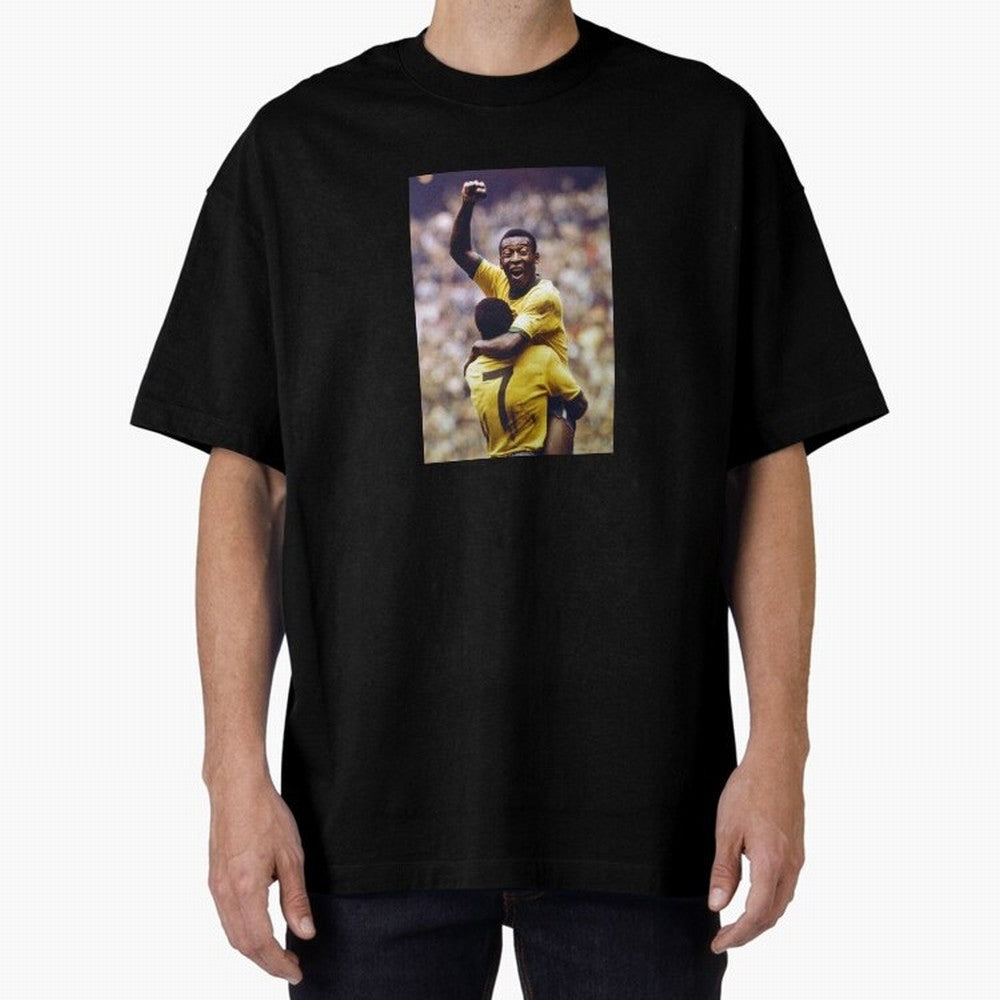 Pel¨¦'s Brilliance: Vintage 1970 World Cup Hero Print Oversized T-Shirt Feel International Energy from FIFA World Cup 2026 Group Stage Centered on Neymar, Haaland and Cristiano Ronaldo, France and Portugal Energy, Retro Football Energy, Iconic