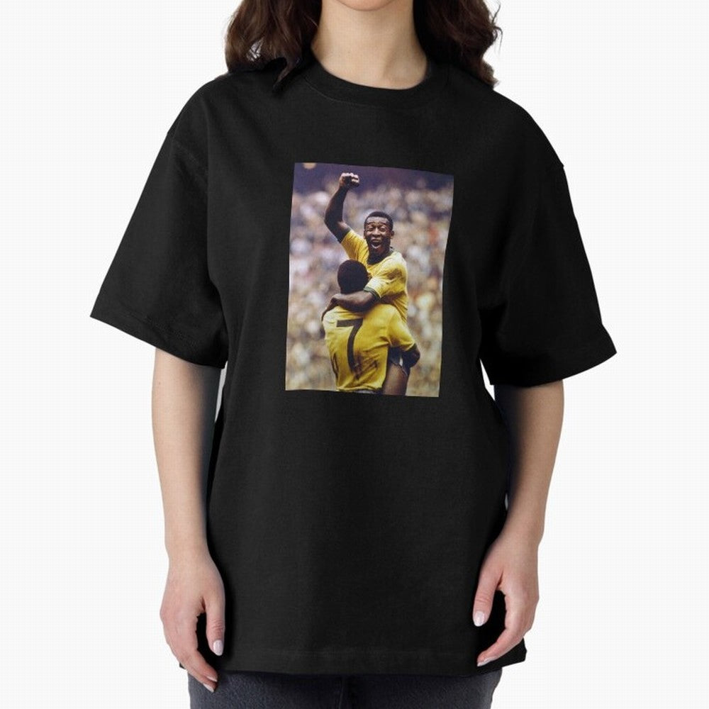 Pel¨¦'s Brilliance: Vintage 1970 World Cup Hero Print Oversized T-Shirt Feel International Energy from FIFA World Cup 2026 Group Stage Centered on Neymar, Haaland and Cristiano Ronaldo, France and Portugal Energy, Retro Football Energy, Iconic