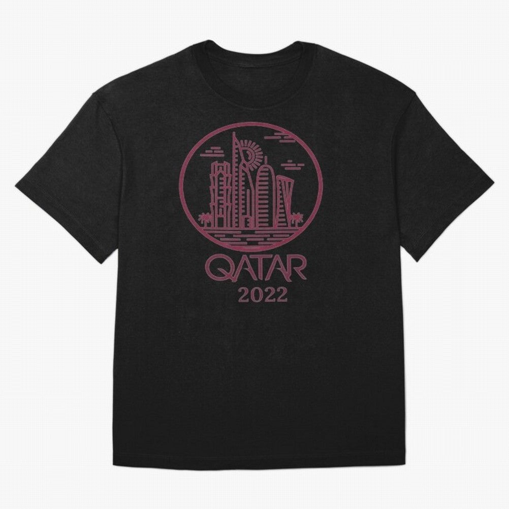 Qatar Welcome Oversized T-Shirt Honor Football Greatness during Match Day Hype around FIFA World Cup 2026, CR7 and Messi, Portugal, Vintage Soccer Flavor, Modern Football Stars, National Flags and Final Night Emotion; Ideal for Football Dads,