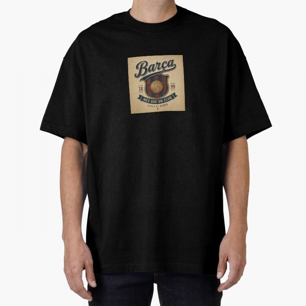 Bar?a Oversized T-Shirt Represent the Passion of Global Football Passion for FIFA World Cup 2026, with Messi, CR7 and Mbappe, Brazil, Vintage Soccer Flavor, Modern Football Stars, National Flags and Final Night Emotion; Ideal for Passionate Fans