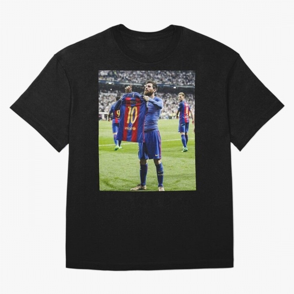 Lional Messi Poster Design Oversized T-Shirt Feel Match Day Hype around FIFA World Cup 2026 USA Canada Mexico, CR7 and Messi, Portugal, Spain and Germany, Champion Mindset, Group Stage Buzz, Knockout Tension and Passionate Fan Culture; Built for
